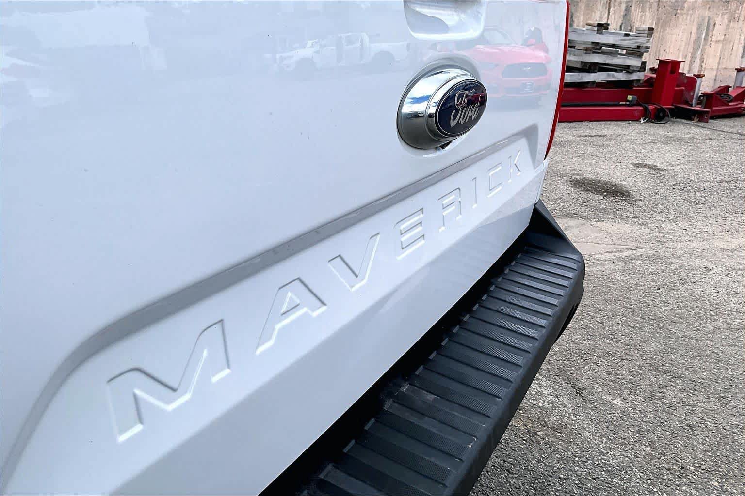 Certified 2022 Ford Maverick XL FWD image 10
