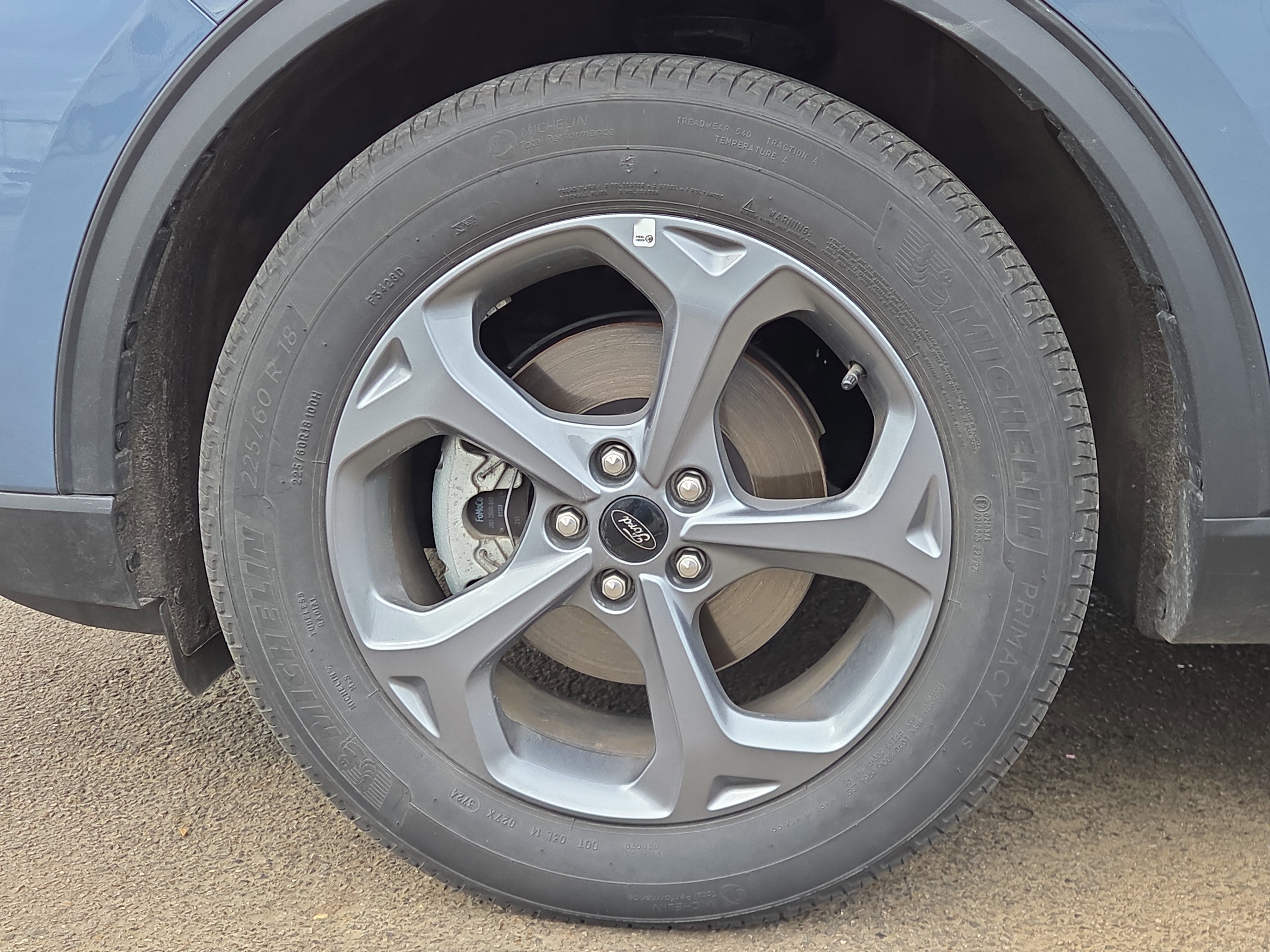 Certified 2025 Ford Escape ST-Line image 9