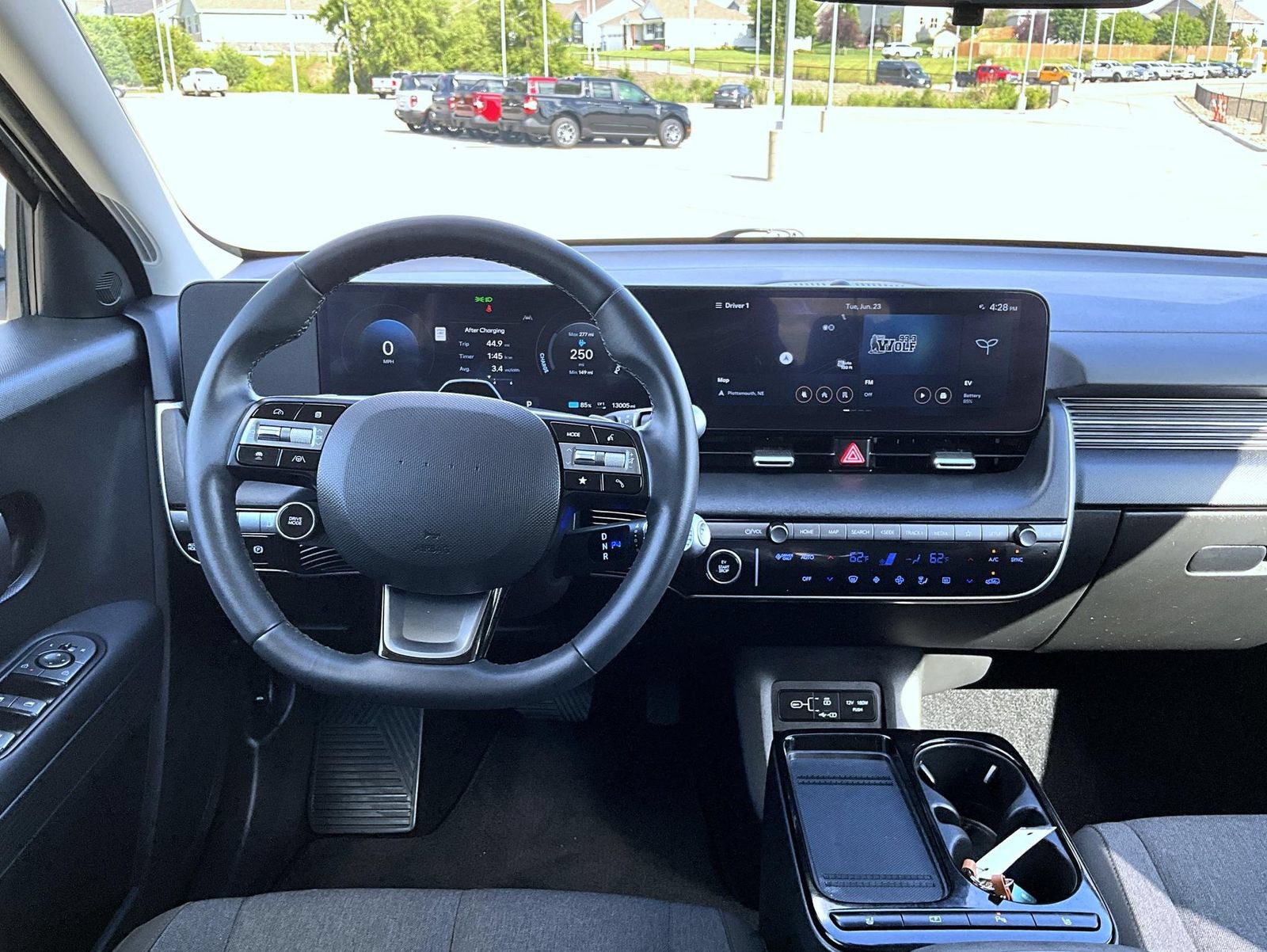 Used 2025 Hyundai Ioniq 5 SE AWD/4WD image 12