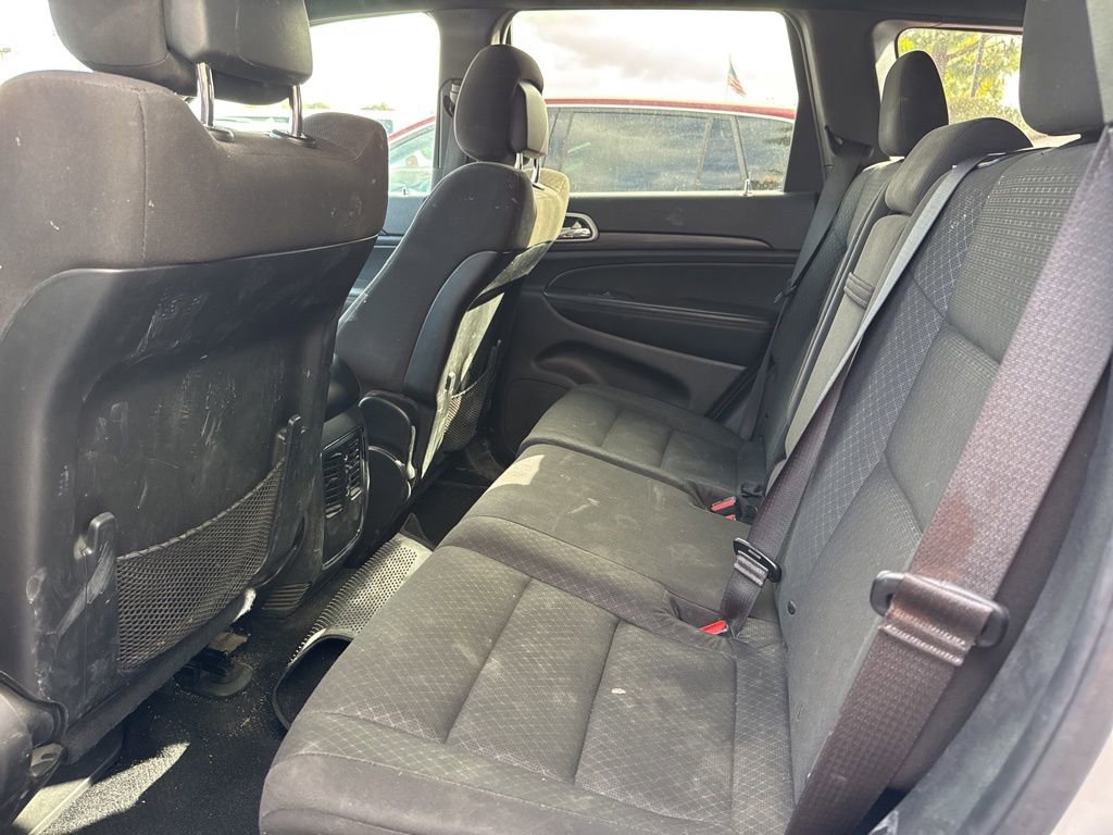 Used 2021 Jeep Grand Cherokee Laredo image 13