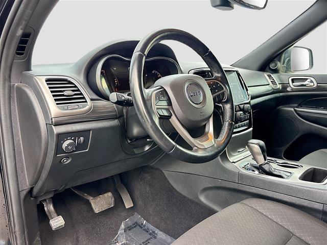 Used 2022 Jeep Grand Cherokee Laredo E AWD/4WD image 10
