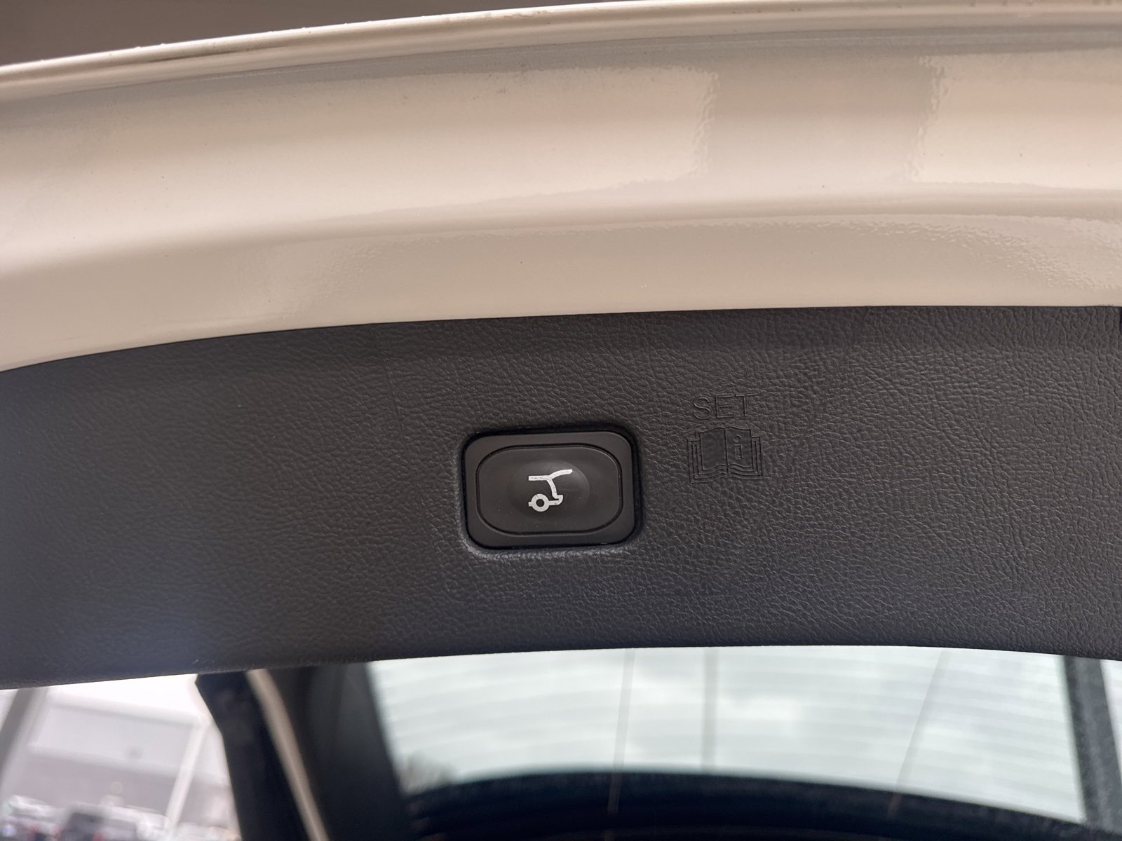 Certified 2024 Ford Edge SEL w/ Convenience Package image 37