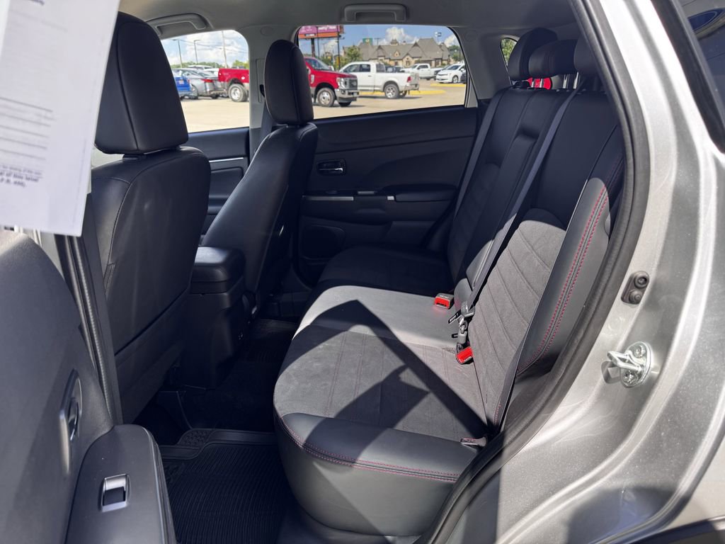 Used 2024 Mitsubishi Outlander Sport SE AWD/4WD image 30