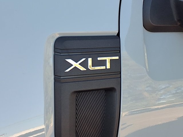 Certified 2024 Ford Maverick XLT w/ XLT Luxury Package AWD/4WD image 4