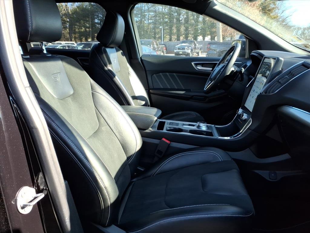 Certified 2022 Ford Edge ST image 10