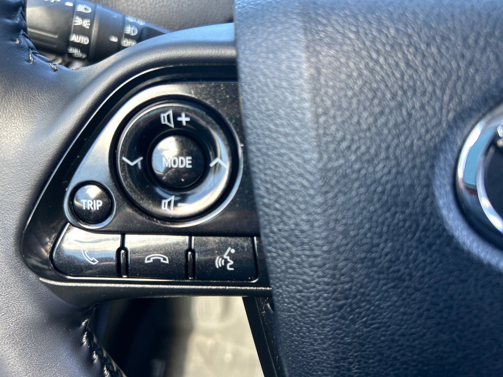 Used 2021 Toyota Prius FWD image 22