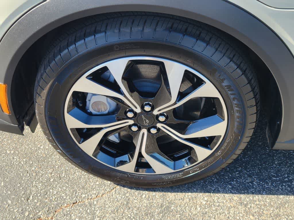 Certified 2025 Ford Mustang Mach-E Select AWD/4WD image 9