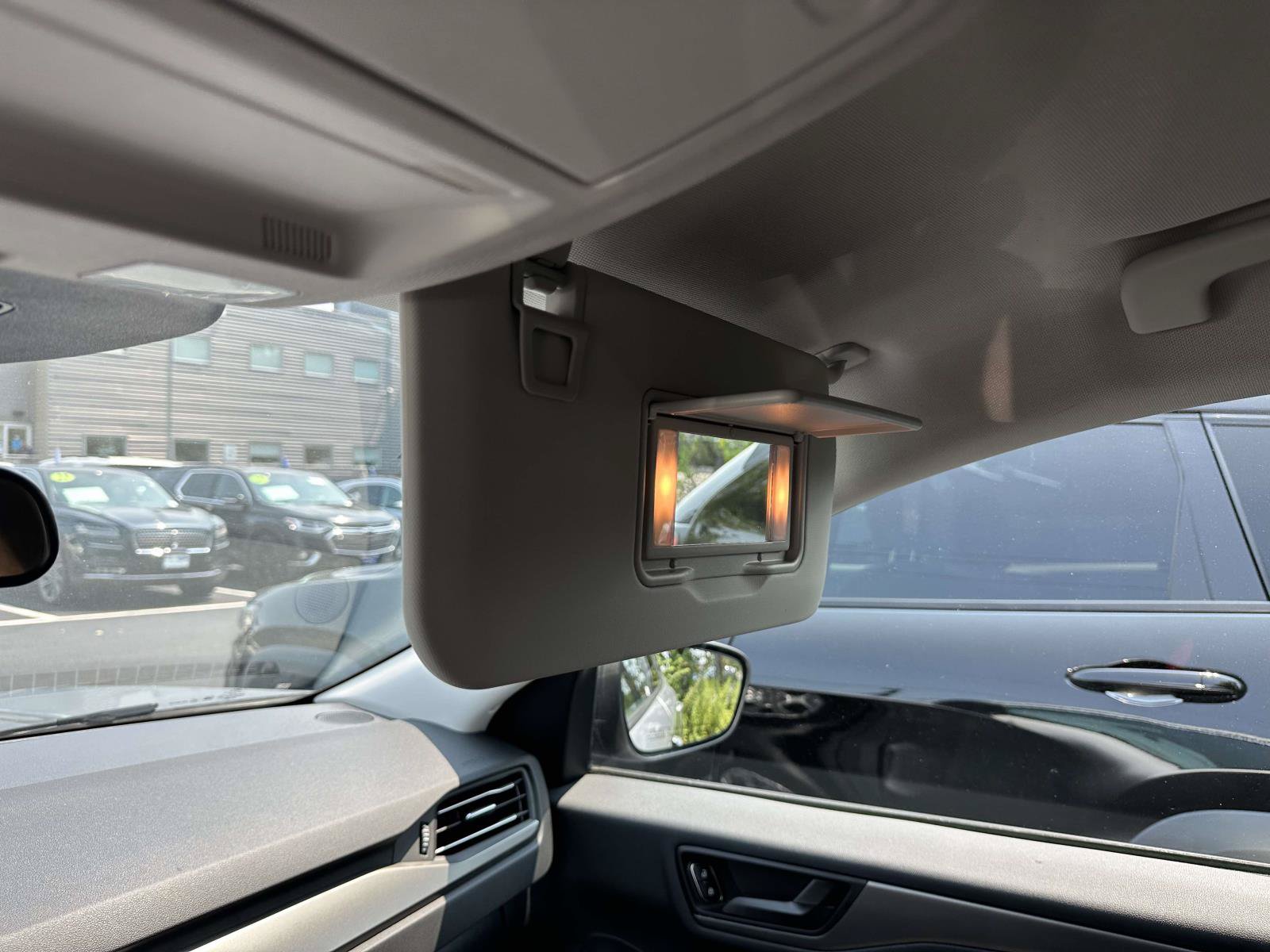 Certified 2023 Ford Escape Active AWD/4WD image 18