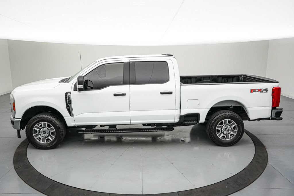 Certified 2025 Ford F250 XLT w/ FX4 Off-Road Package AWD/4WD image 8