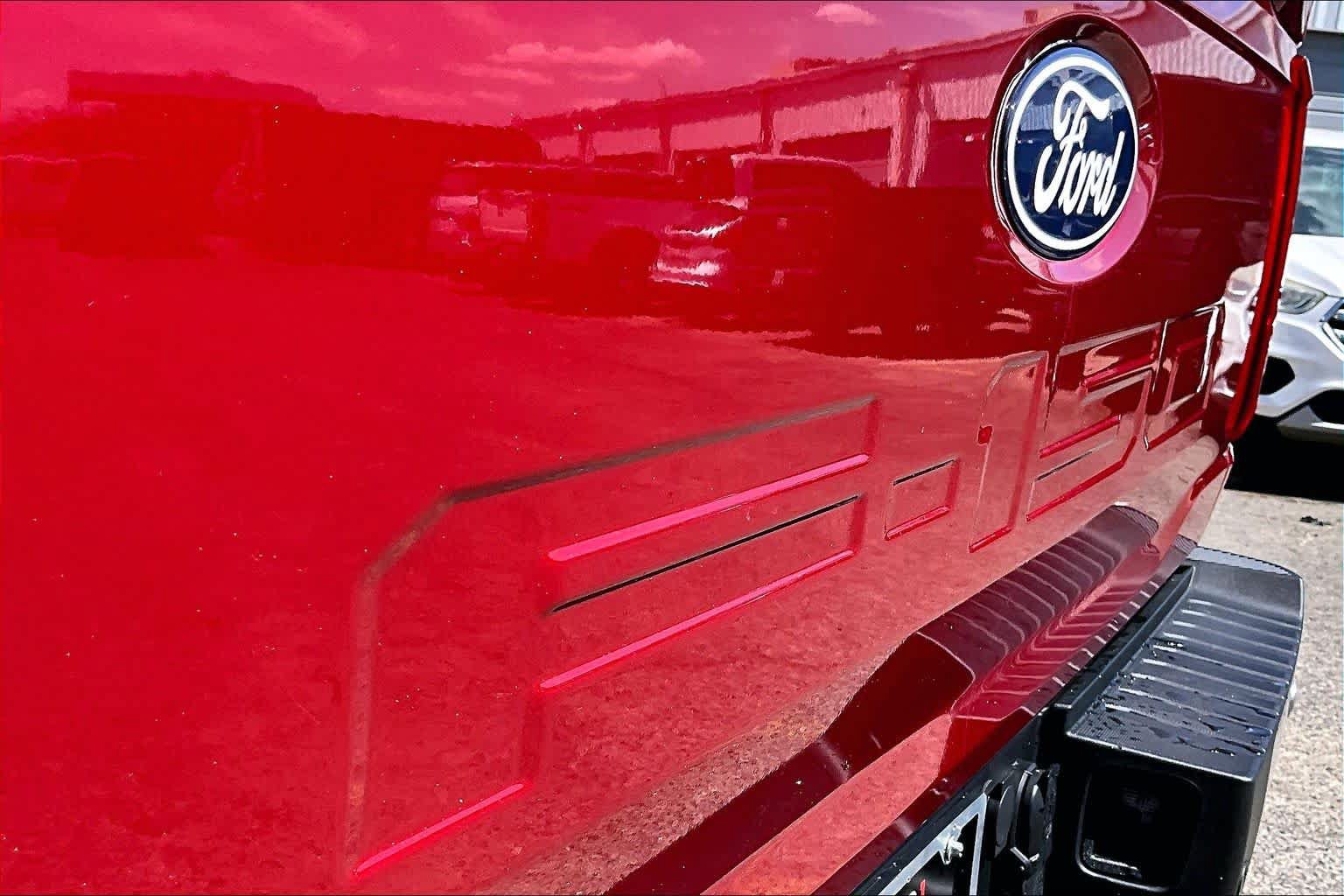 Certified 2024 Ford F150 Lariat w/ FX4 Off-Road Package AWD/4WD image 10