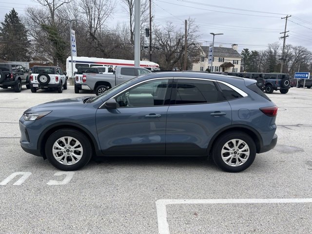 Certified 2024 Ford Escape Active w/ Cold Weather Package image 9