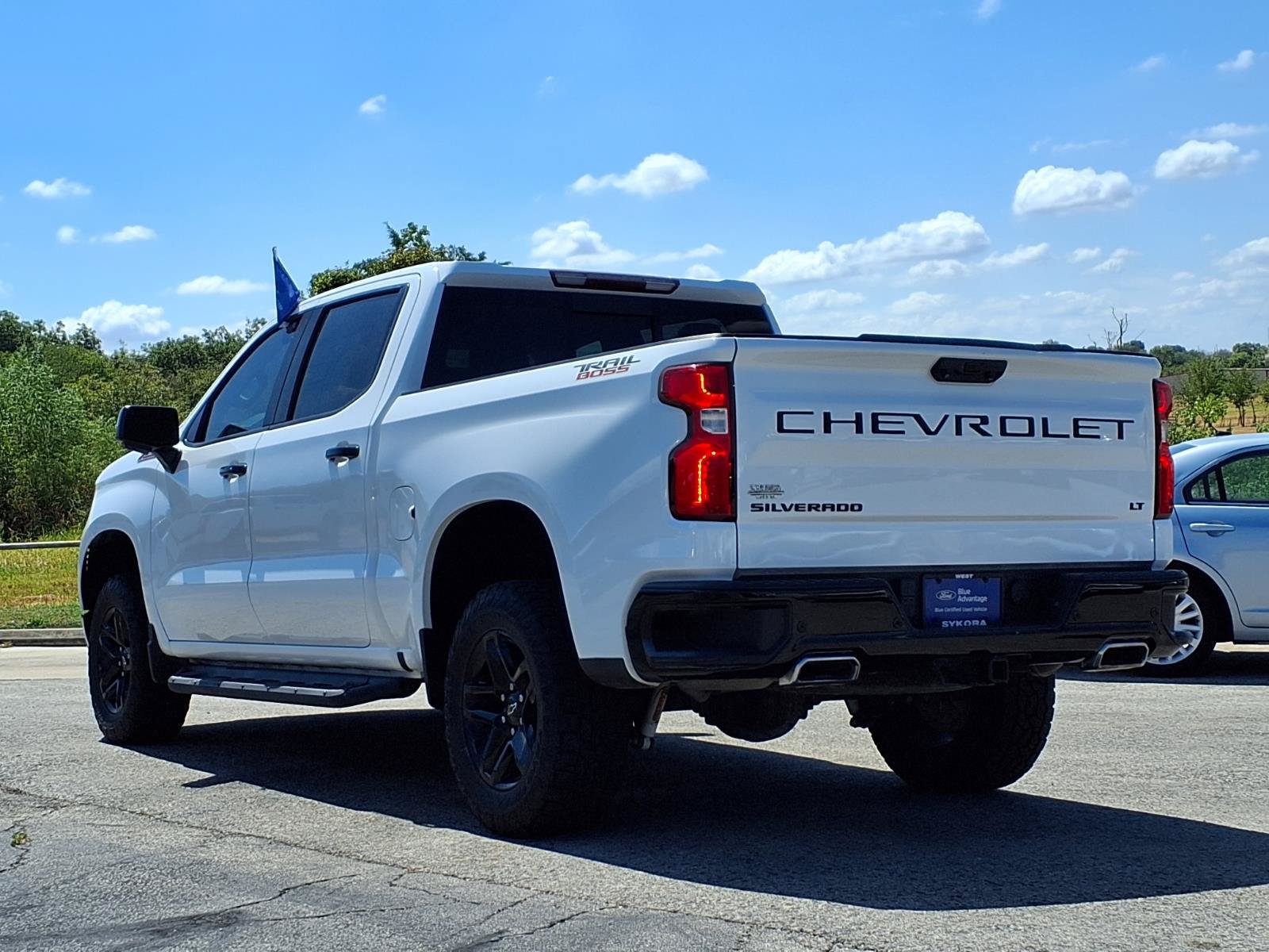 Used 2022 Chevrolet Silverado 1500 LT Trail Boss w/ LT Trail Boss Premium Package AWD/4WD image 7