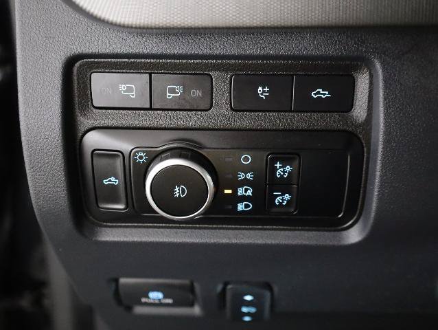 Certified 2024 Ford F350 Platinum AWD/4WD image 34