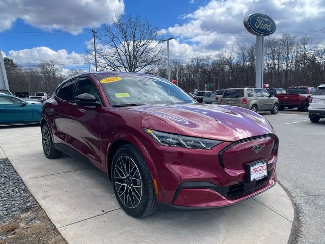 Certified 2025 Ford Mustang Mach-E Premium image 7