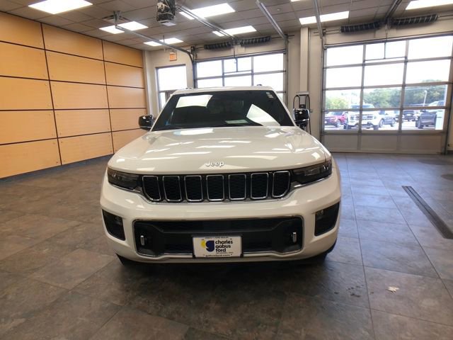 Used 2024 Jeep Grand Cherokee Overland w/ Luxury Tech Group IV image 8
