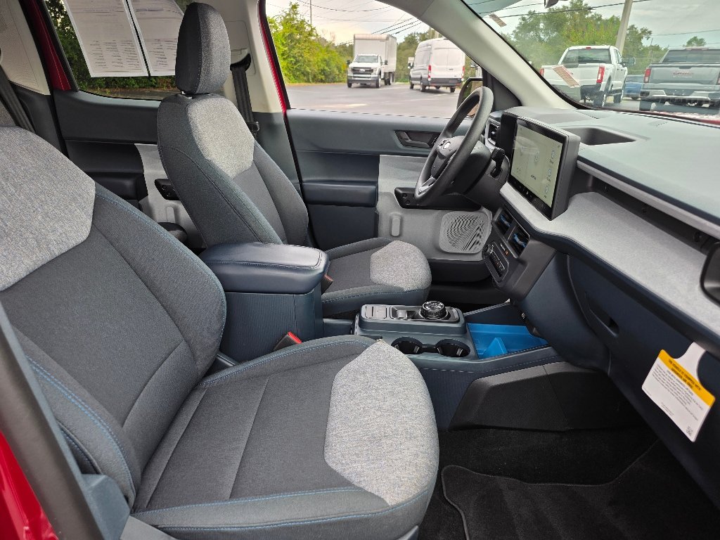 Certified 2025 Ford Maverick XLT FWD image 15