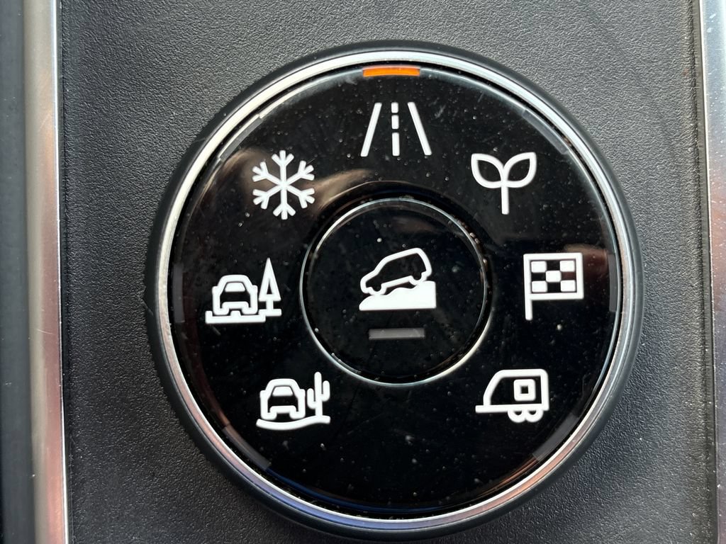 Used 2023 Nissan Pathfinder SL AWD/4WD image 34