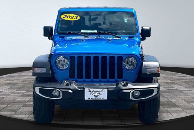 Used 2023 Jeep Gladiator Sport AWD/4WD image 3