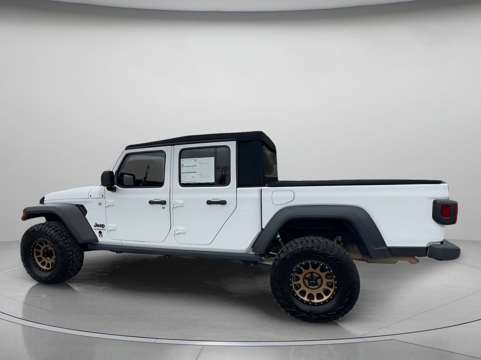 Used 2020 Jeep Gladiator Sport w/ Quick Order Package 24S image 15