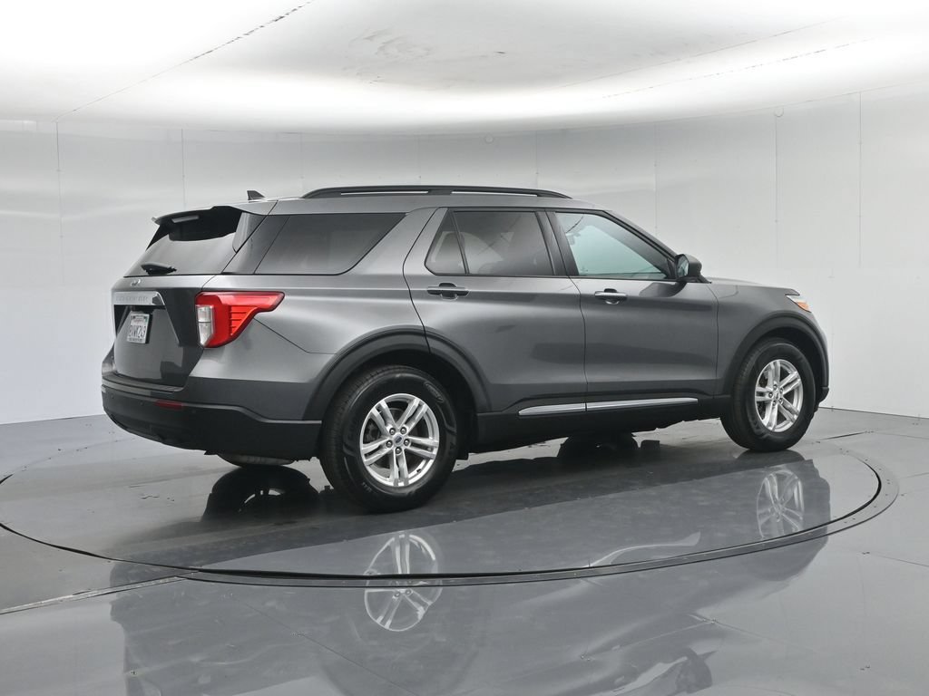 Certified 2021 Ford Explorer XLT RWD image 33