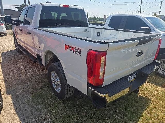 Certified 2025 Ford F250 XLT w/ FX4 Off-Road Package AWD/4WD image 2