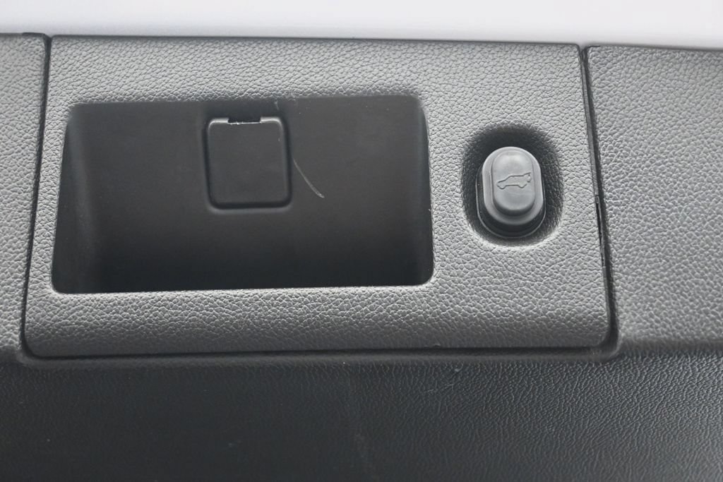 Used 2020 Chevrolet Tahoe Premier RWD image 12