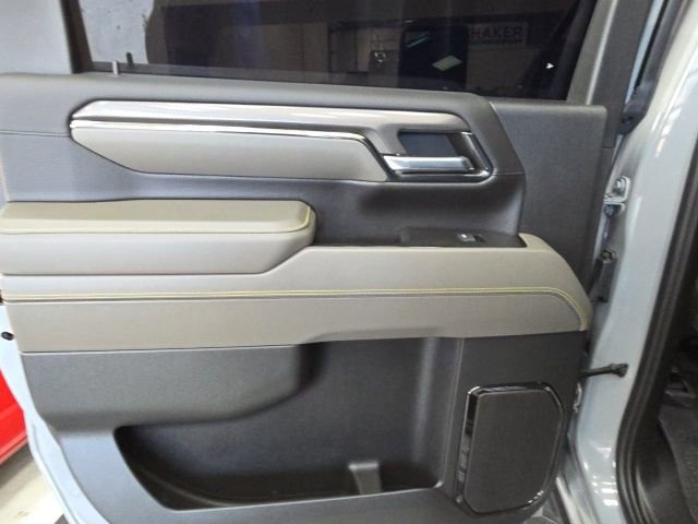 Used 2024 Chevrolet Silverado 2500 ZR2 w/ Technology Package image 49