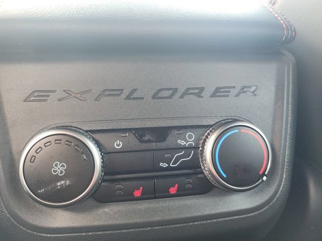 Certified 2025 Ford Explorer ST-Line w/ Premium Package AWD/4WD image 23