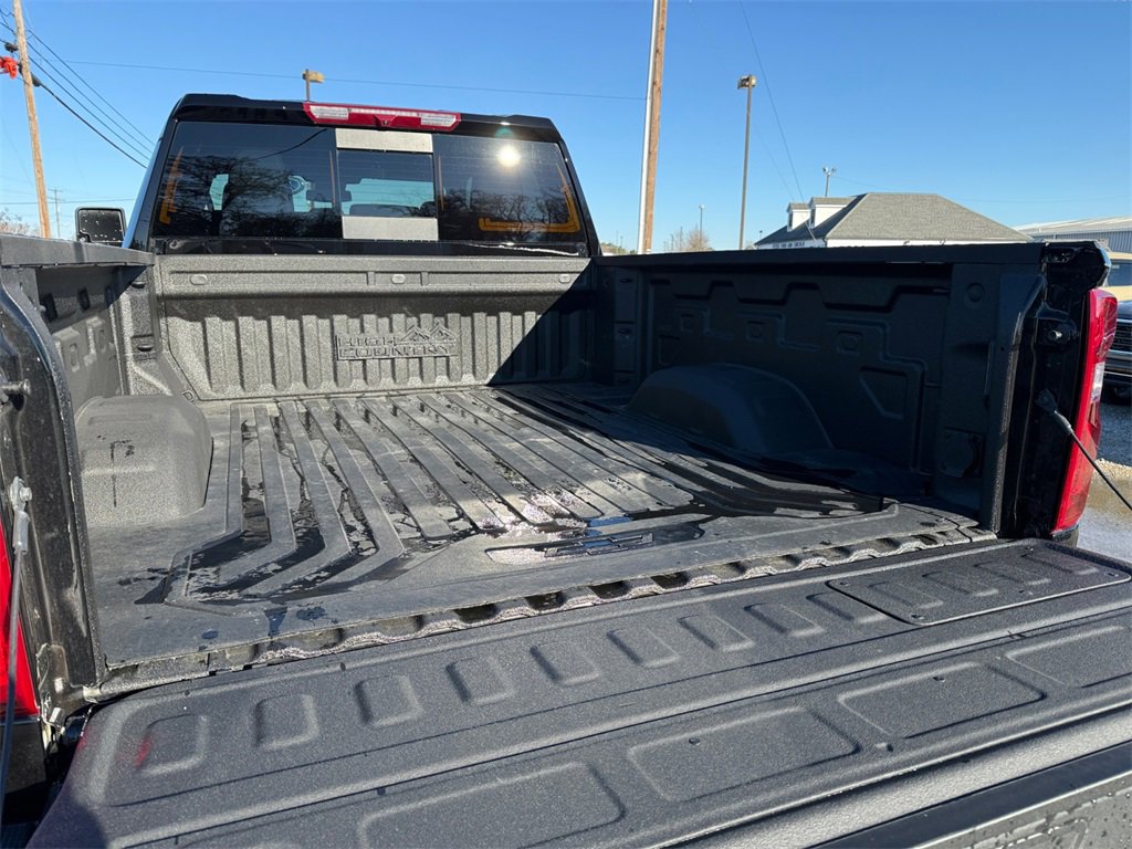 Used 2024 Chevrolet Silverado 2500 High Country image 29