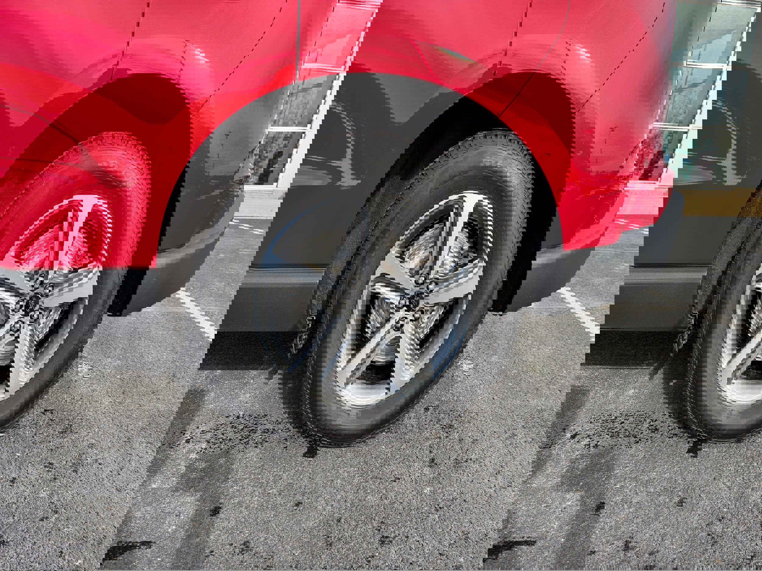 Certified 2023 Ford Edge SEL w/ Convenience Package image 10