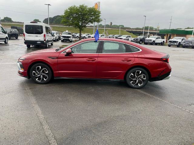 Used 2024 Hyundai Sonata SEL FWD image 4