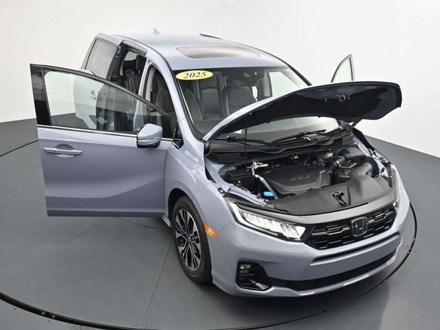 Used 2025 Honda Odyssey Elite image 39