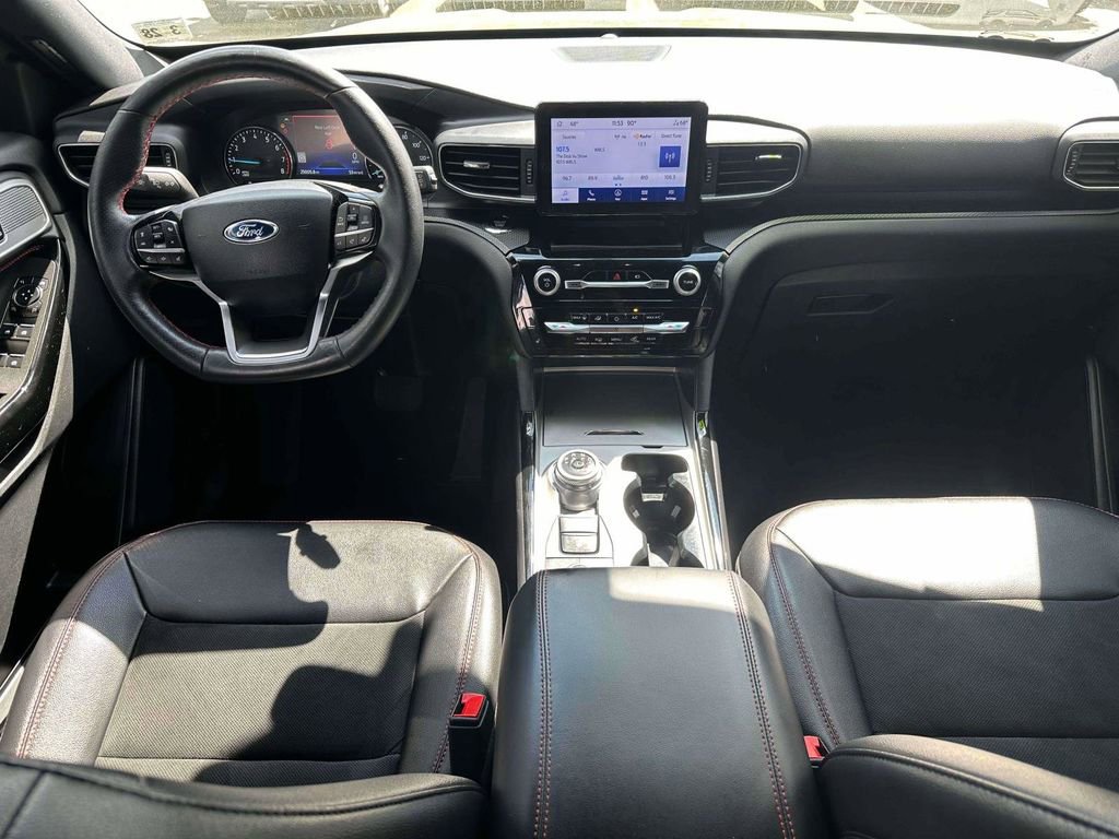 Certified 2023 Ford Explorer ST-Line AWD/4WD image 13