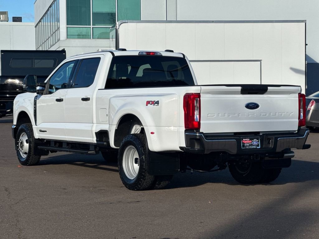 Certified 2024 Ford F350 XLT w/ FX4 Off-Road Package image 5