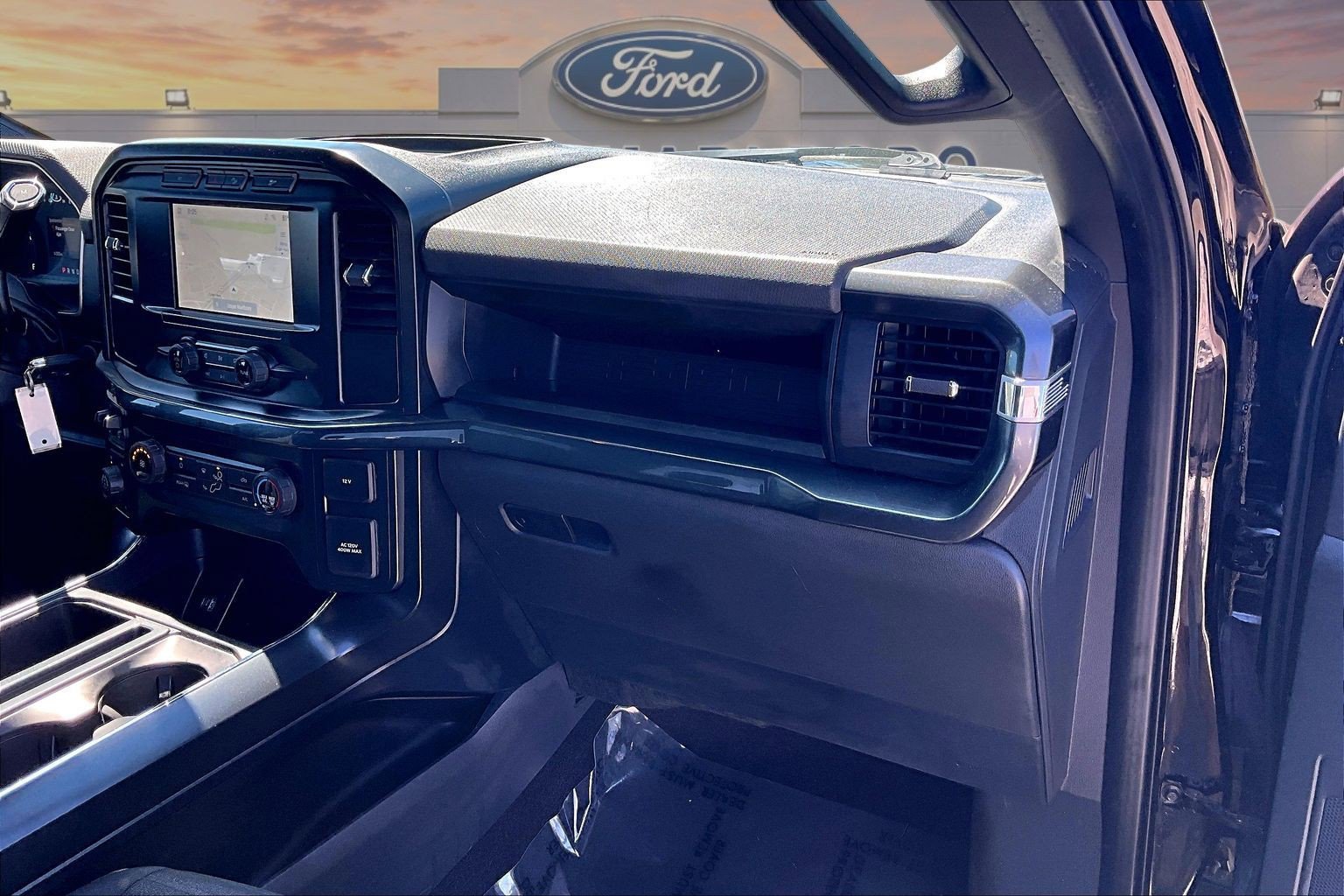 Certified 2022 Ford F150 XL w/ STX Black Appearance Package AWD/4WD image 16