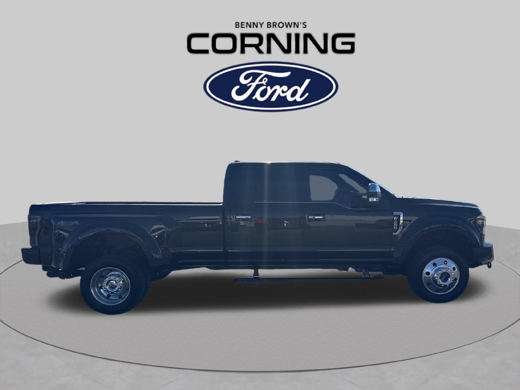 Certified 2022 Ford F450 Platinum w/ Camper Package AWD/4WD image 6