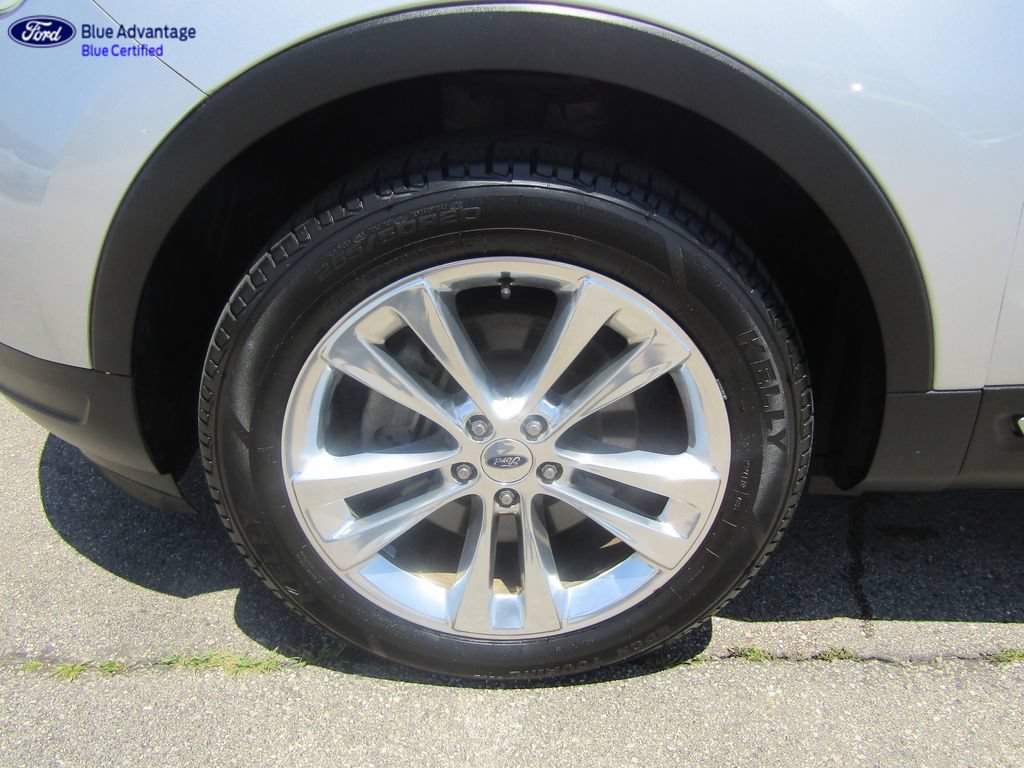 Certified 2019 Ford Explorer XLT w/ Equipment Group 202A AWD/4WD image 12