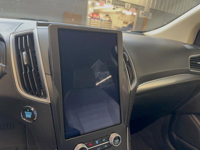 Certified 2022 Ford Edge SEL w/ Convenience Package image 13