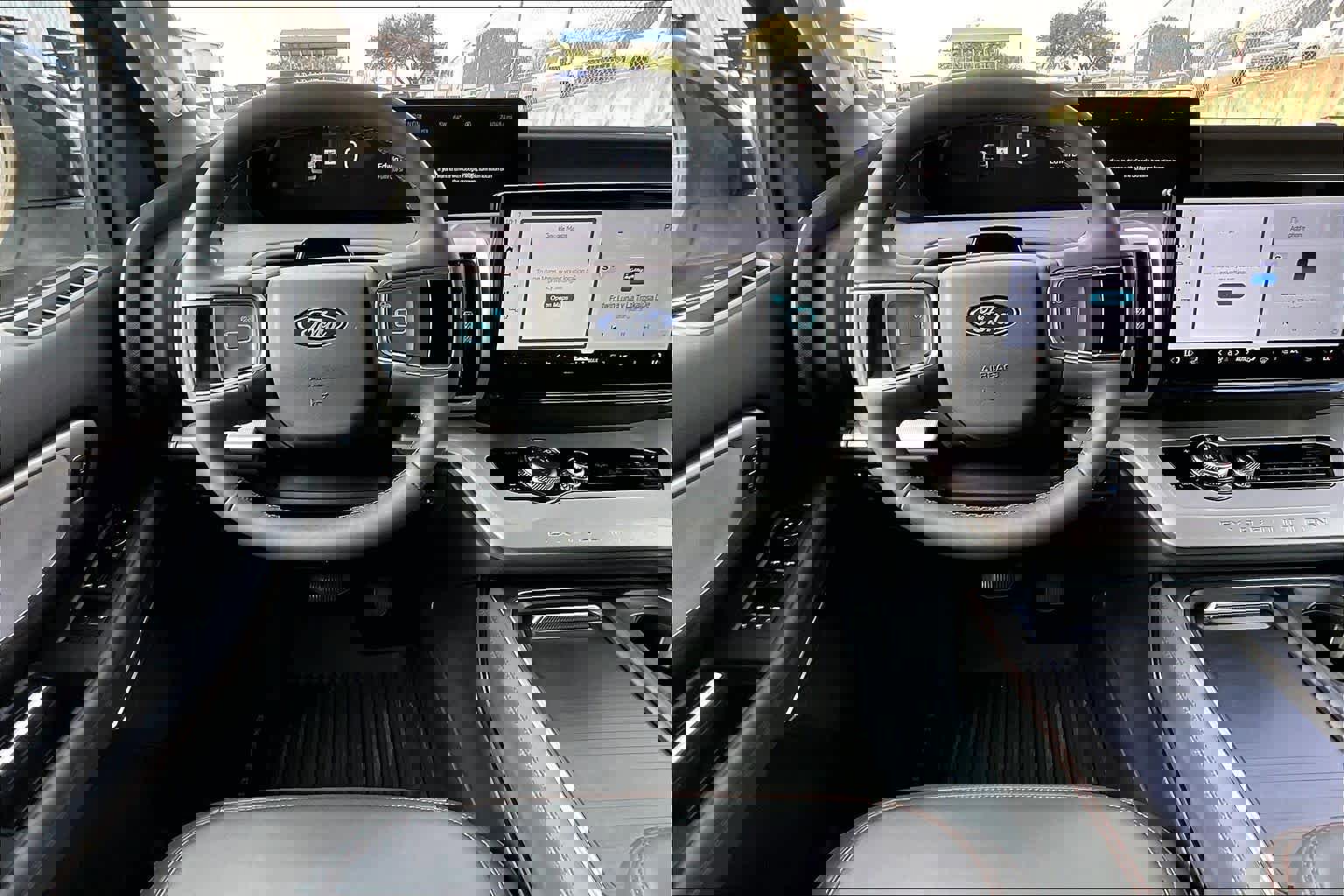 Certified 2025 Ford Expedition Max Active image 9