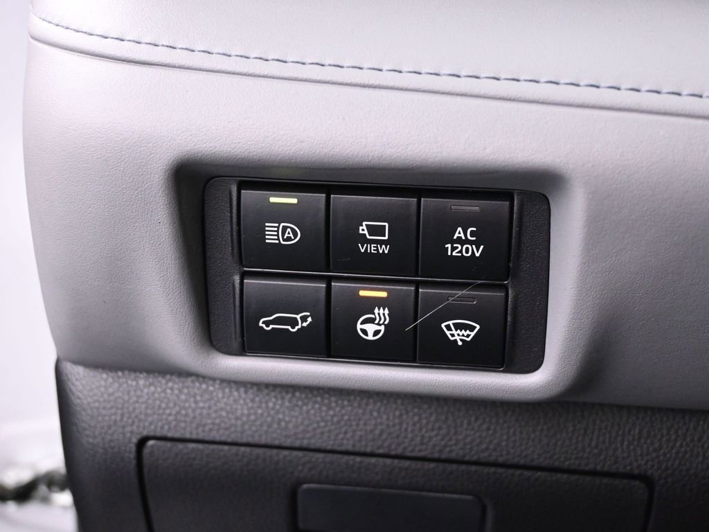 Used 2022 Toyota Highlander Platinum image 14