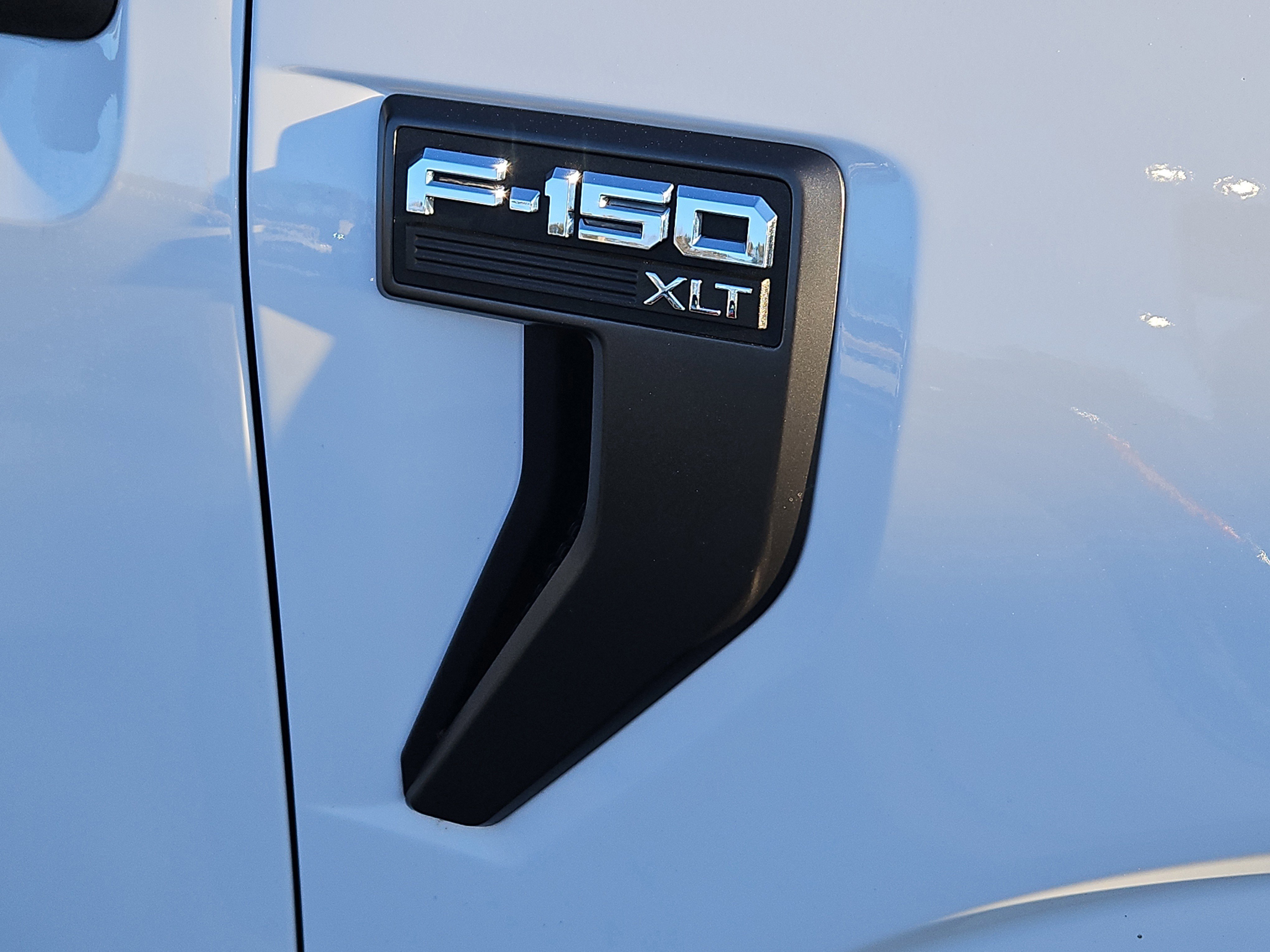 Certified 2023 Ford F150 XLT w/ Equipment Group 302A High image 9