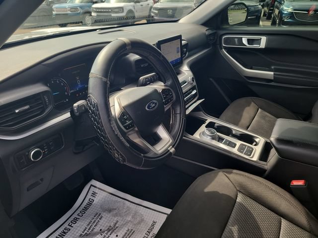 Certified 2023 Ford Explorer XLT RWD image 10
