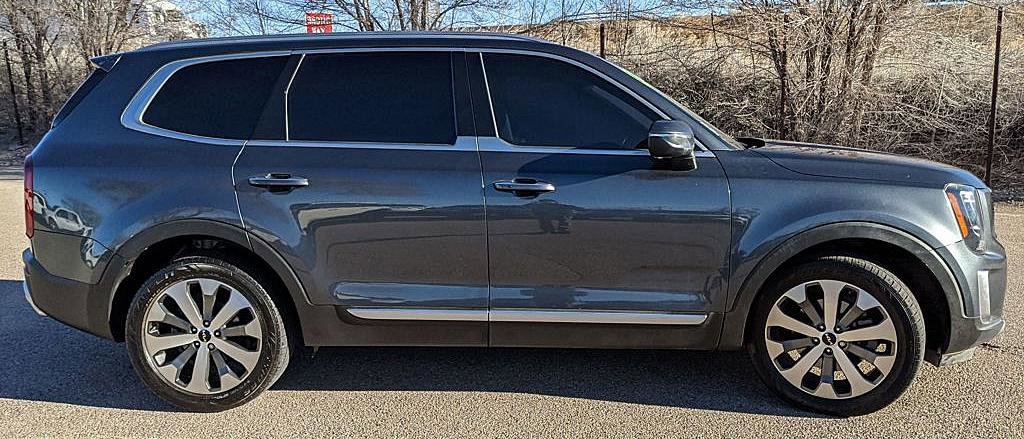 Used 2022 Kia Telluride S image 5