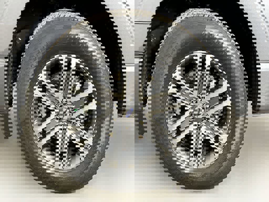 Certified 2022 Ford F150 XL w/ STX Appearance Package image 11