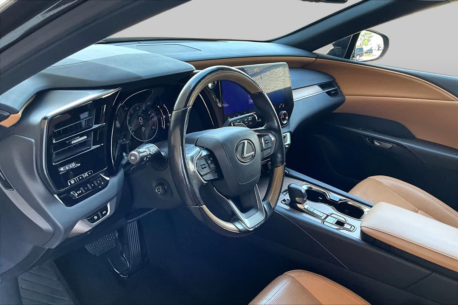 Used 2023 Lexus RX 350 Premium Plus w/ Cold Area Package FWD image 18