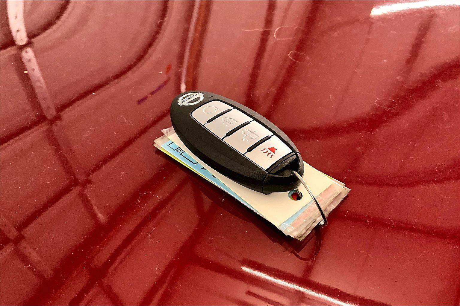 Used 2021 Nissan Rogue SV image 11