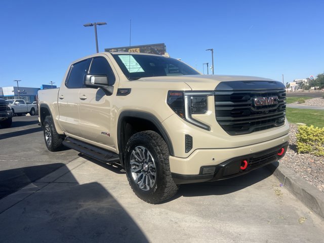 Used 2023 GMC Sierra 1500 AT4 w/ AT4 Premium Package AWD/4WD image 3