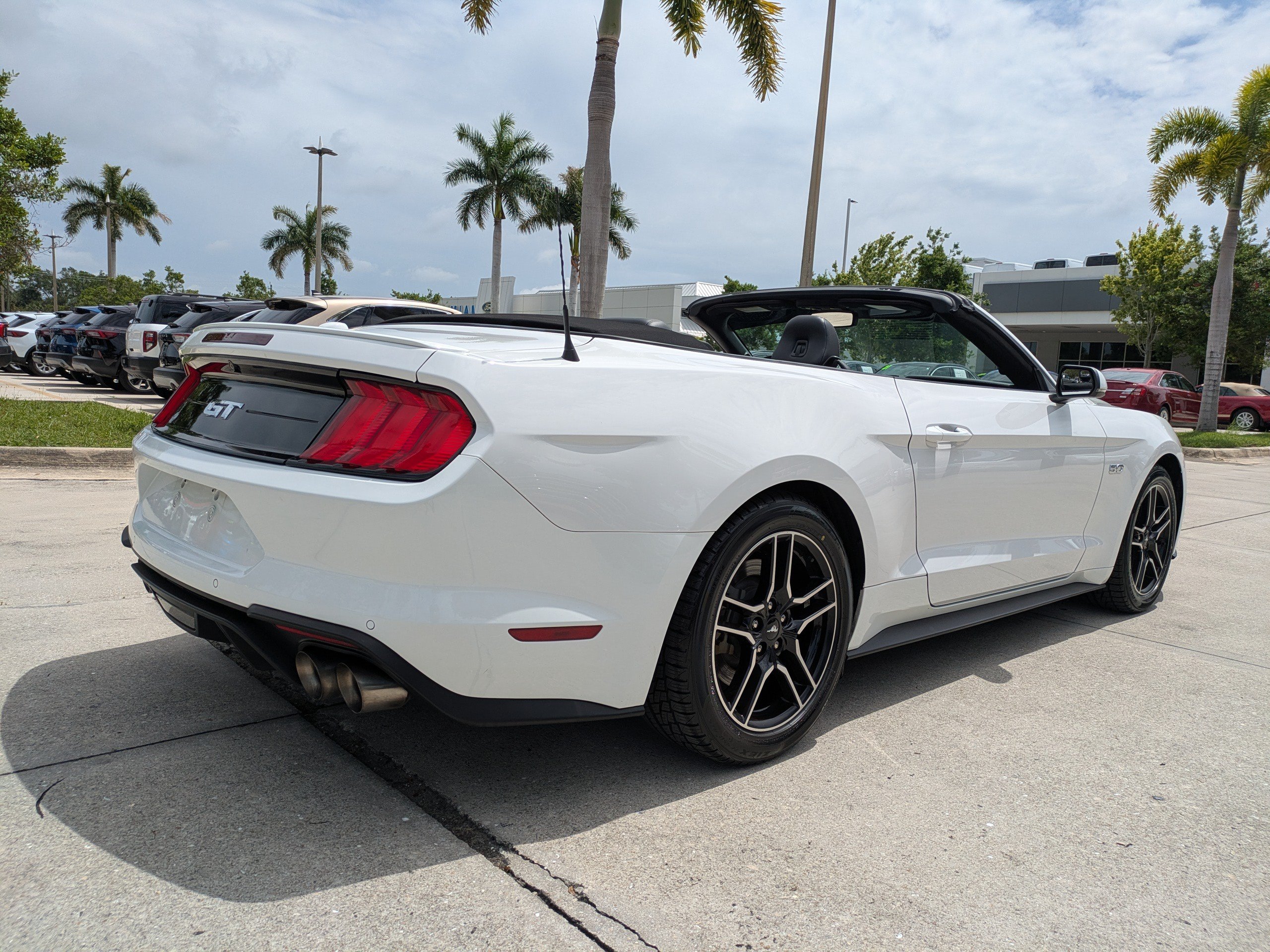 Certified 2020 Ford Mustang GT Premium RWD image 4