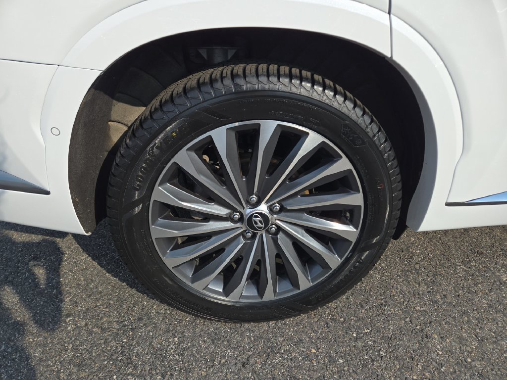Used 2025 Hyundai Palisade Calligraphy AWD/4WD image 2
