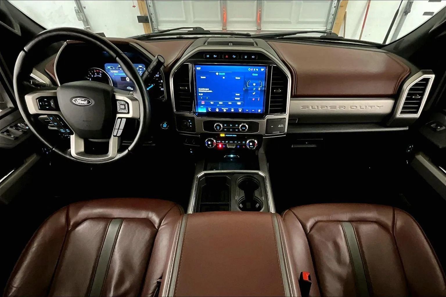 Certified 2022 Ford F450 Platinum w/ FX4 Off-Road Package image 14